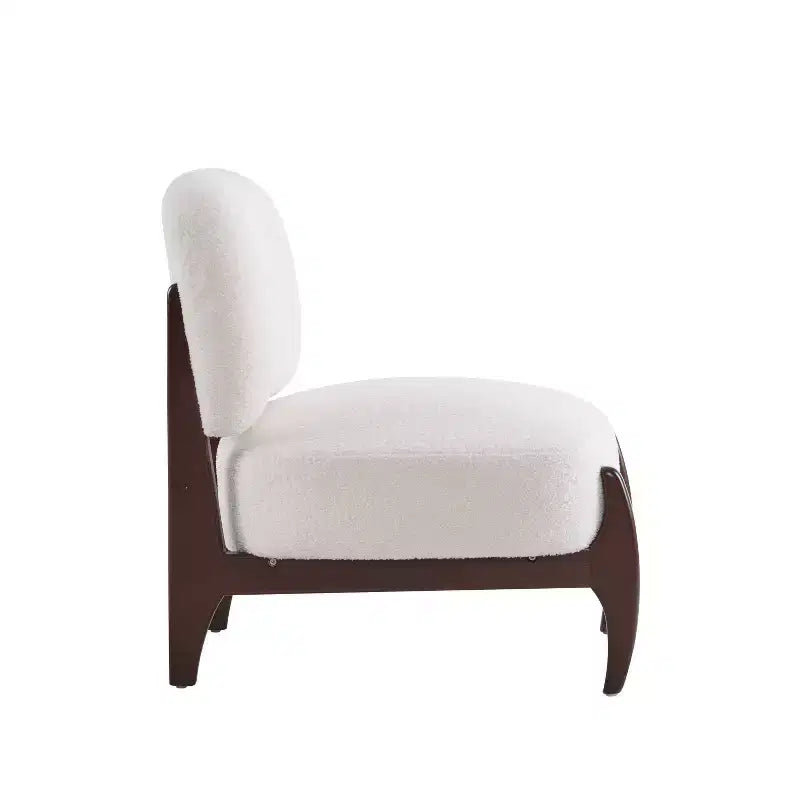 Poltrona d'accento rivestita in Bouclé – Struttura in legno di caucciù, design moderno e minimalista