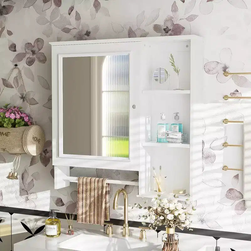 Mobiletto da bagno a muro con grande specchio e ripiani regolabili