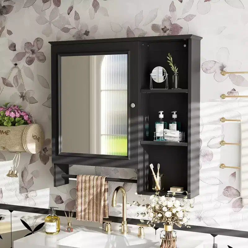 Mobiletto da bagno a muro con grande specchio e ripiani regolabili