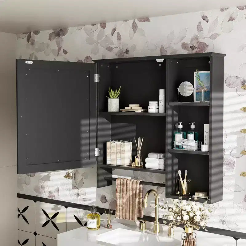 Mobiletto da bagno a muro con grande specchio e ripiani regolabili
