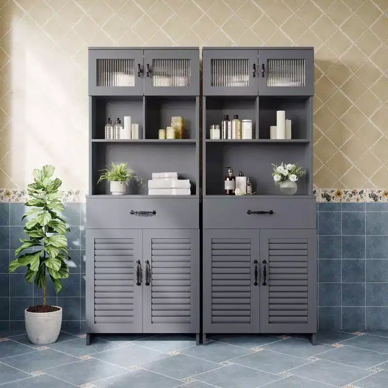 Mobile bagno moderno da 63" con anta in vetro satinato e cassetto a chiusura ammortizzata